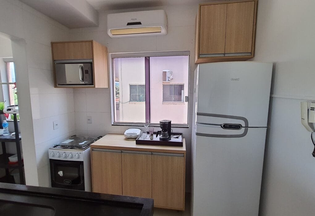 Procura casa para alugar em Canaã dos Carajás? Temos está casa linda e toda mobiliada! No prédio vermelho 2° andar 3 quartos sendo uma suíte Mobília completa. R$ 4.000 Detalhes internos Lavadora Roupa Ar condicionado Microondas Adiquira já seu imovel dos sonhos: https://imobiliarialara.com/ Fale conosco hoje Mesmo e tenha sua Cotação - (94) 99159-2294 - julio.laraaral2@gmail.com Nossas redes Sociais Facebook Whatsapp Youtube Telegram Twitter